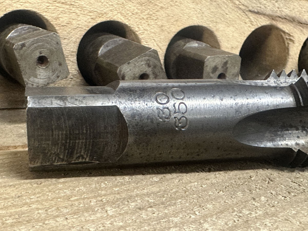 VIRAX type M N°24 Filieres et Tarauds  Hifi vintage Paris réparations