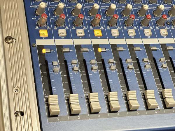 YAMAHA MG-16-6FX Hifi Vintage réparation