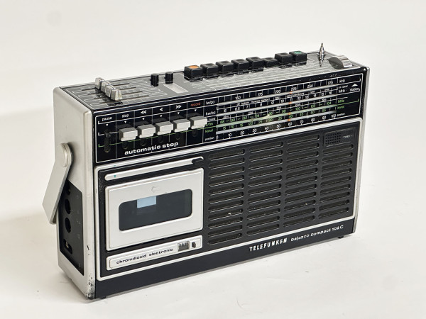TELEFUNKEN Bajazzo Compact 102-C Hifi Vintage réparation