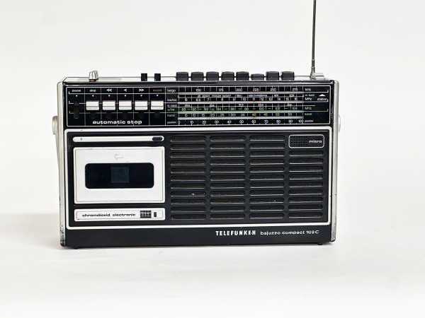 TELEFUNKEN Bajazzo Compact 102-C Hifi Vintage réparation