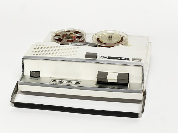 AIWA TP-703
