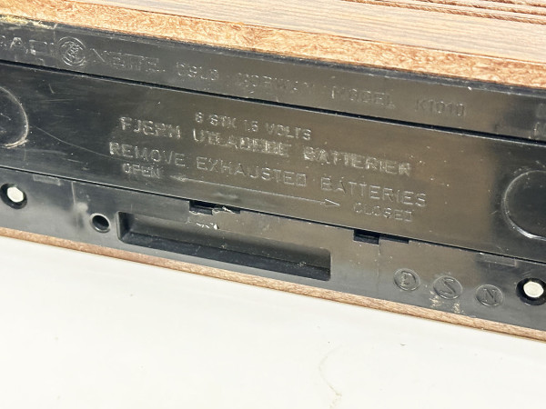 RADIONETTE Kurér K-110 Bois  Hhifivintage Paris Réparations