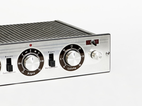 A CHARLIN Pré Amplificateur Transistor
