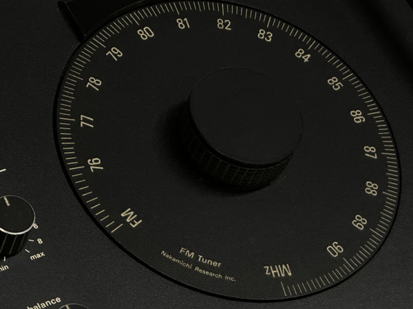 NAKAMICHI 630 (FM Japon)