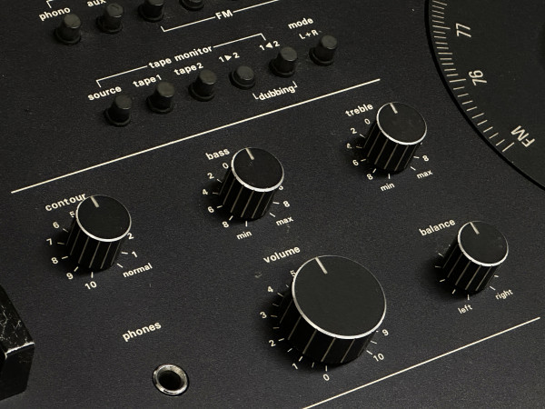 NAKAMICHI 630 (FM Japon)