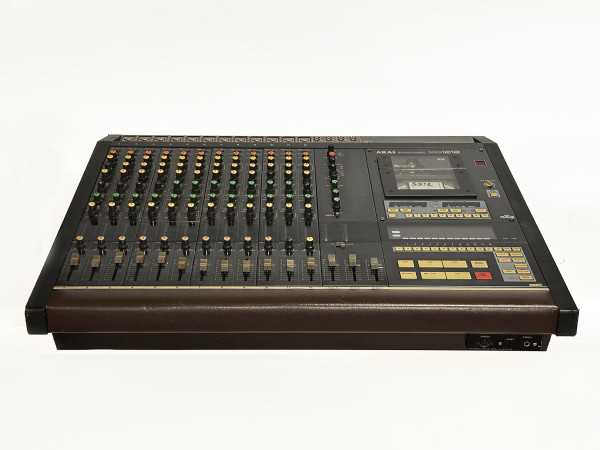 AKAI MG-1212