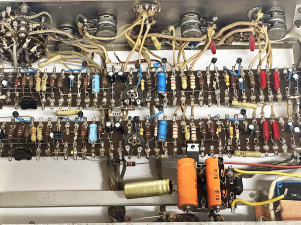 A CHARLIN Pré Amplificateur Transistors Hifi Vintage réparation