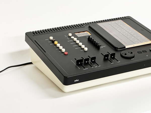 BRAUN Regie-308