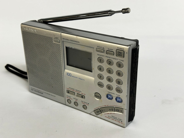 SONY ICF SW7600 Alu  réparations hifivintage