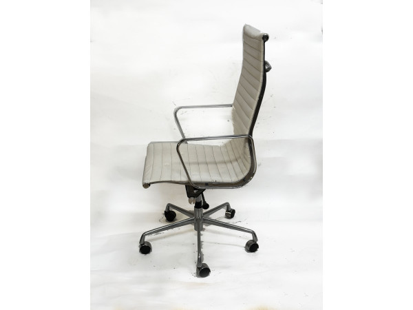 VITRA EAMES EA117 blanc Hifi Vintage réparation