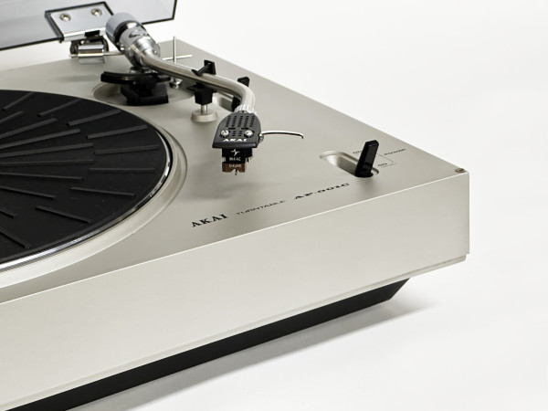 AKAI AP-001