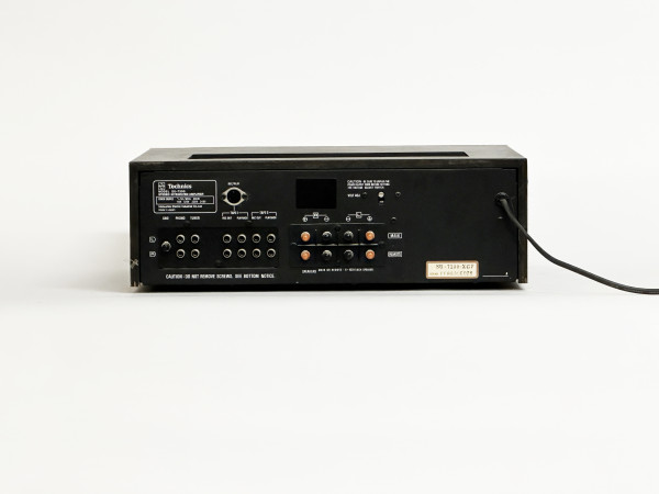 TECHNICS SU-7300