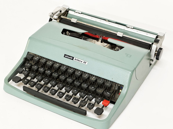 OLIVETTI Lettera 32 Hifivintage
