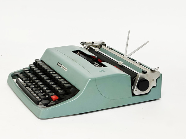 OLIVETTI Lettera 32 Hifivintage
