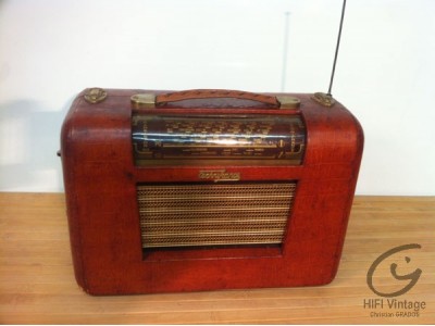 TechniFrance Radio TR-83