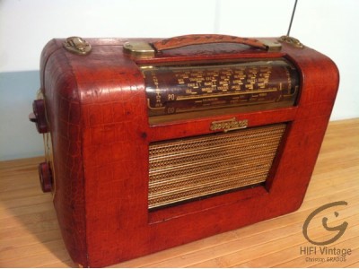 TechniFrance Radio TR-83