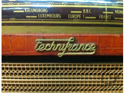 TechniFrance Radio TR-83