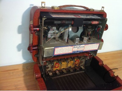 TechniFrance Radio TR-83