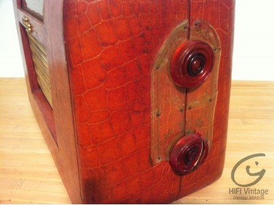 TechniFrance Radio TR-83