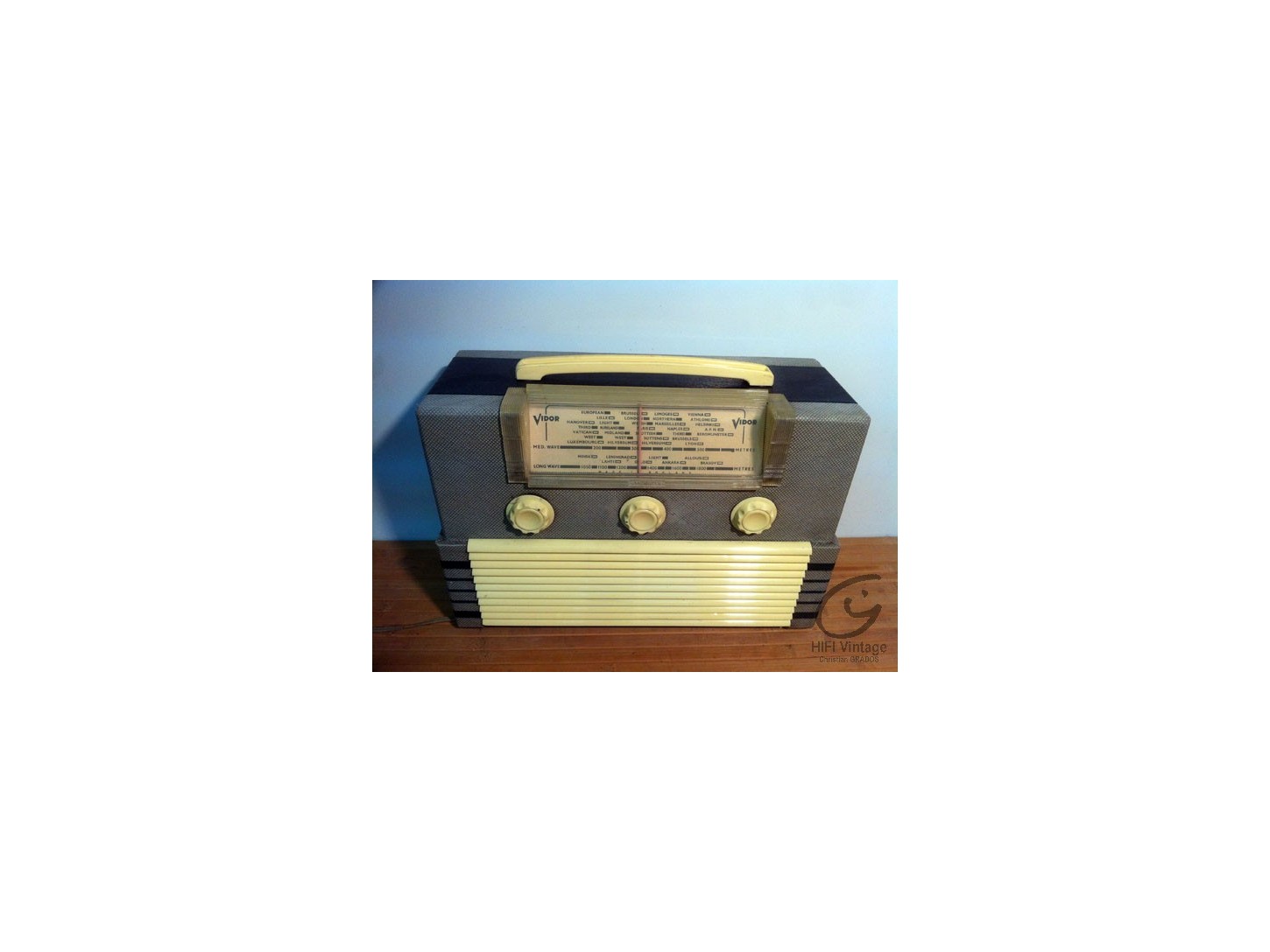 Vidor radio CN-421 portable hifi vintage réparations