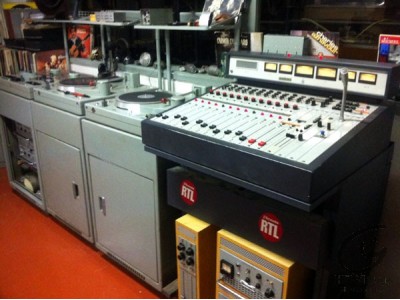 Girardin C-123 console 12 voies de mixage Hifi vintage réparations